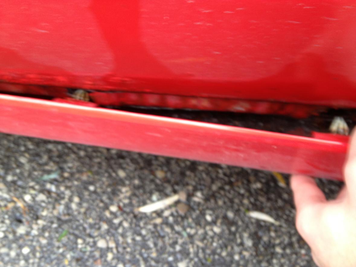 can i repair a pinch flat near the bead on a tubeless mountain bike tire?